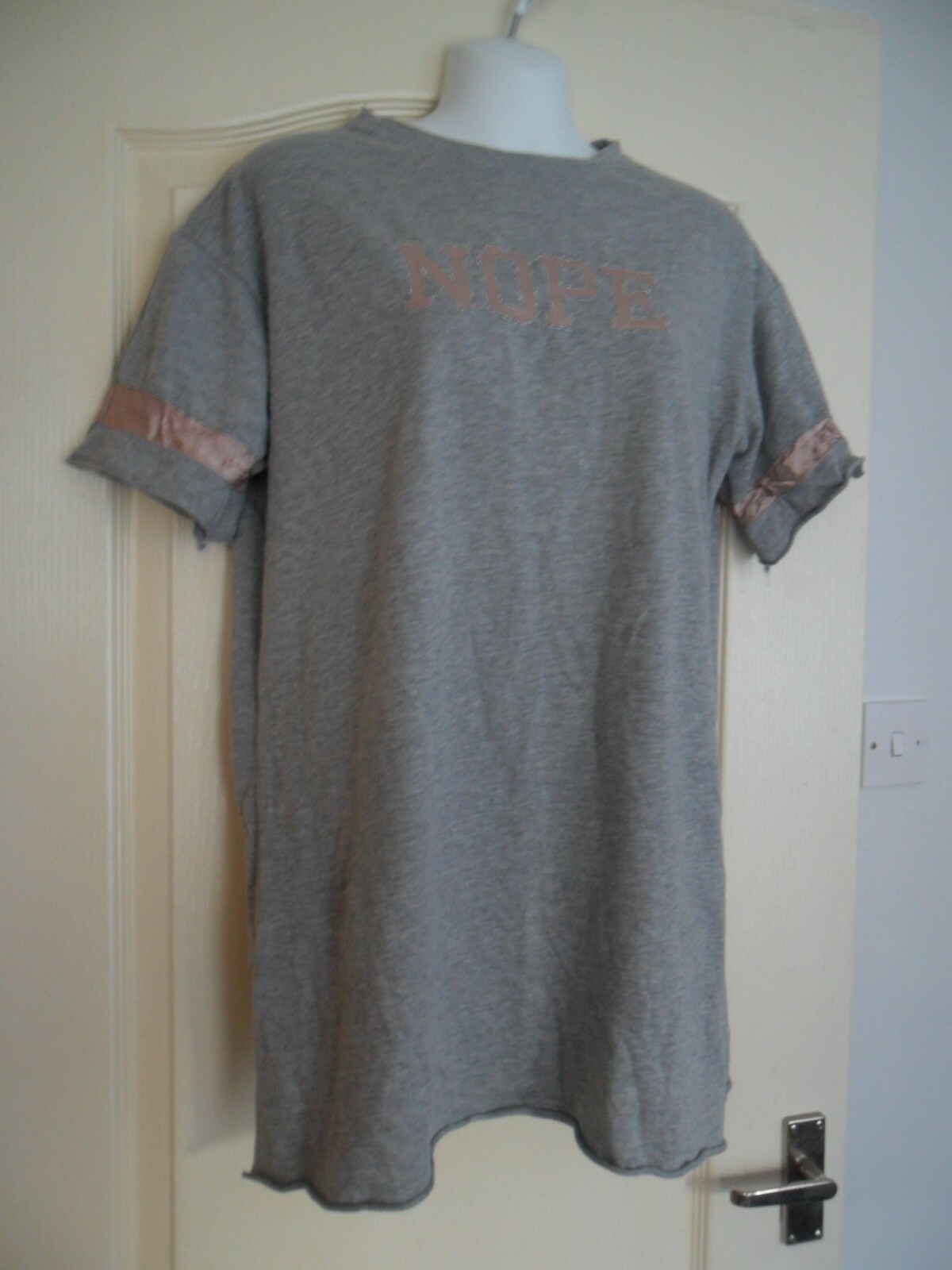 Pull & Bear Grey Pink Nope Graphic Tee Size S Casual Style