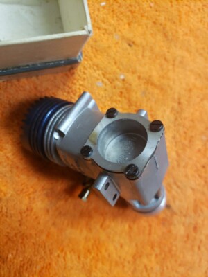 SUPER TIGRE Engine - Super Tigre X 25 Blue Head RC w/Muffler