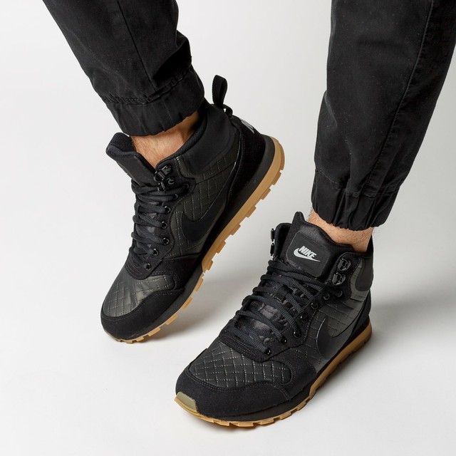 nike md runner black