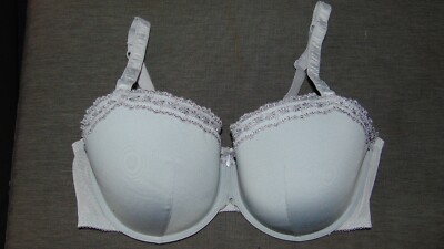 M&S BH Plunge ''Blütenstickerei'' U/Bügel gepolstert 38A grau neu ohne Etikett