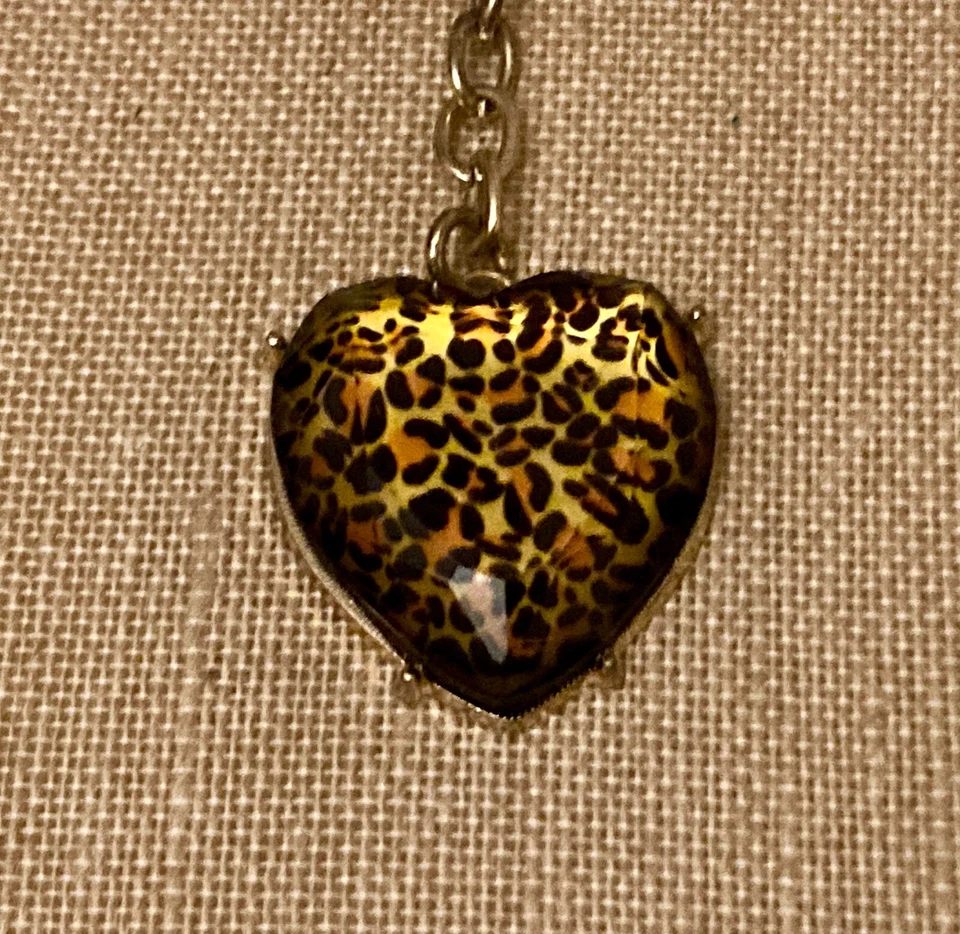 Heart Shape Animal Leopard Print Key Ring Keychain Fob Glass Topped - Image 2 of 4