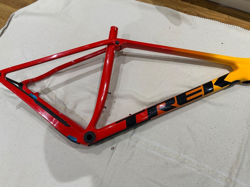 Trek Procaliber 9.8 mountain bike Frame. carbon. Size XL.Red fade to yellow. 
