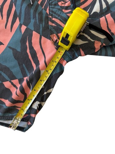 Volcom Boardshorts Swim Trunks Shorts Drawstring Boys Size 27x8 Good Condition - Picture 6 of 10