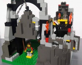 LEGO 6087 Witch's Magic Manor + 2539 Flying Machine Castle Minifigures