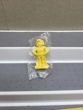  Kellogg's Rice Krispies Cereal RARE POP Standing Yellow Figure Original package