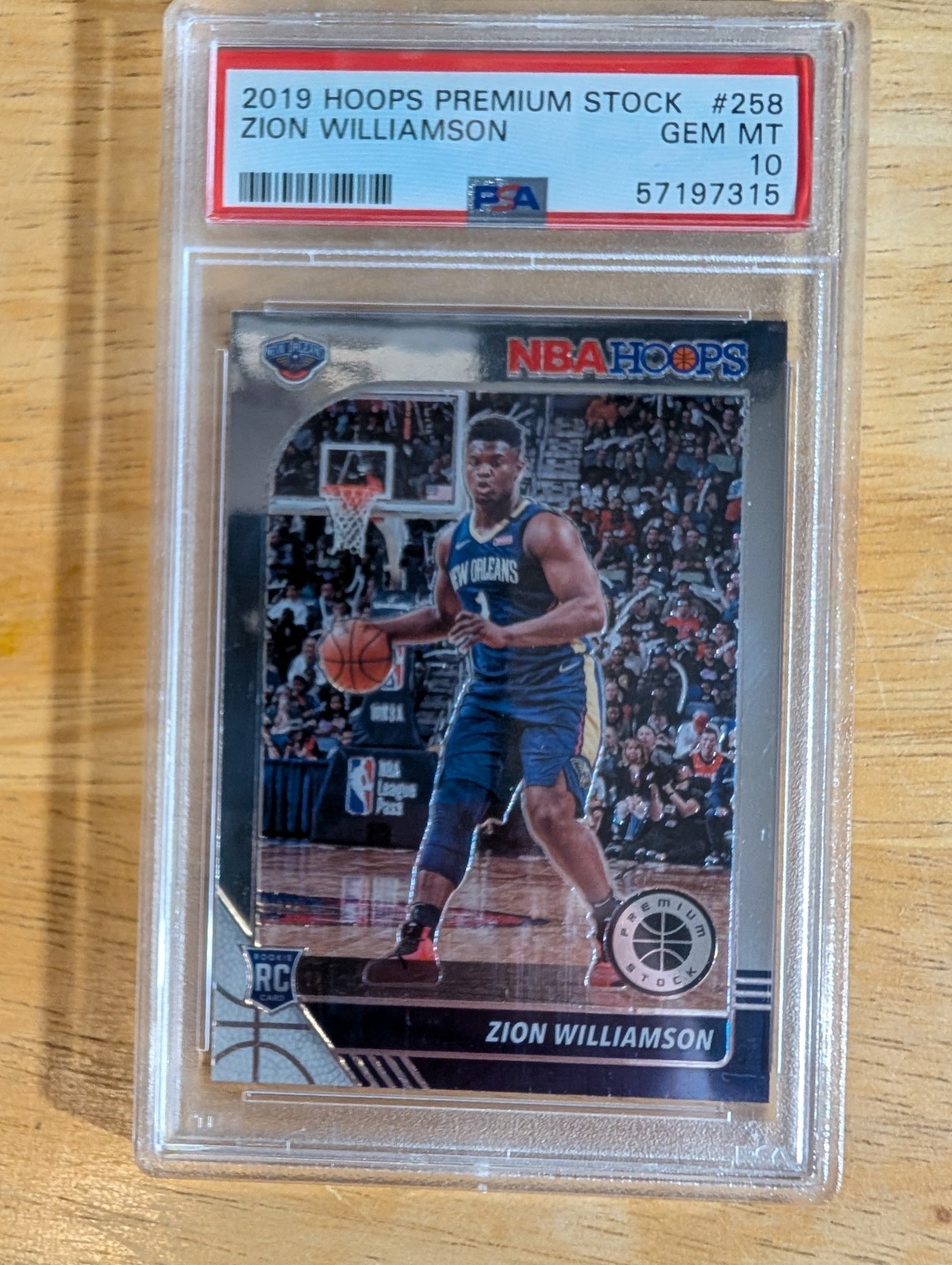 2019-20 Panini NBA Hoops Premium Stock - Zion Williamson #258 (RC)