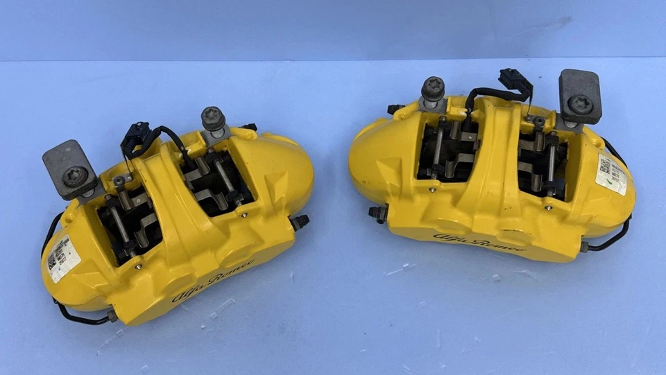 17-22 Alfa Romeo Giulia Front Left & Right Side Brake Caliper Calipers Set Oem - Image 2 of 4