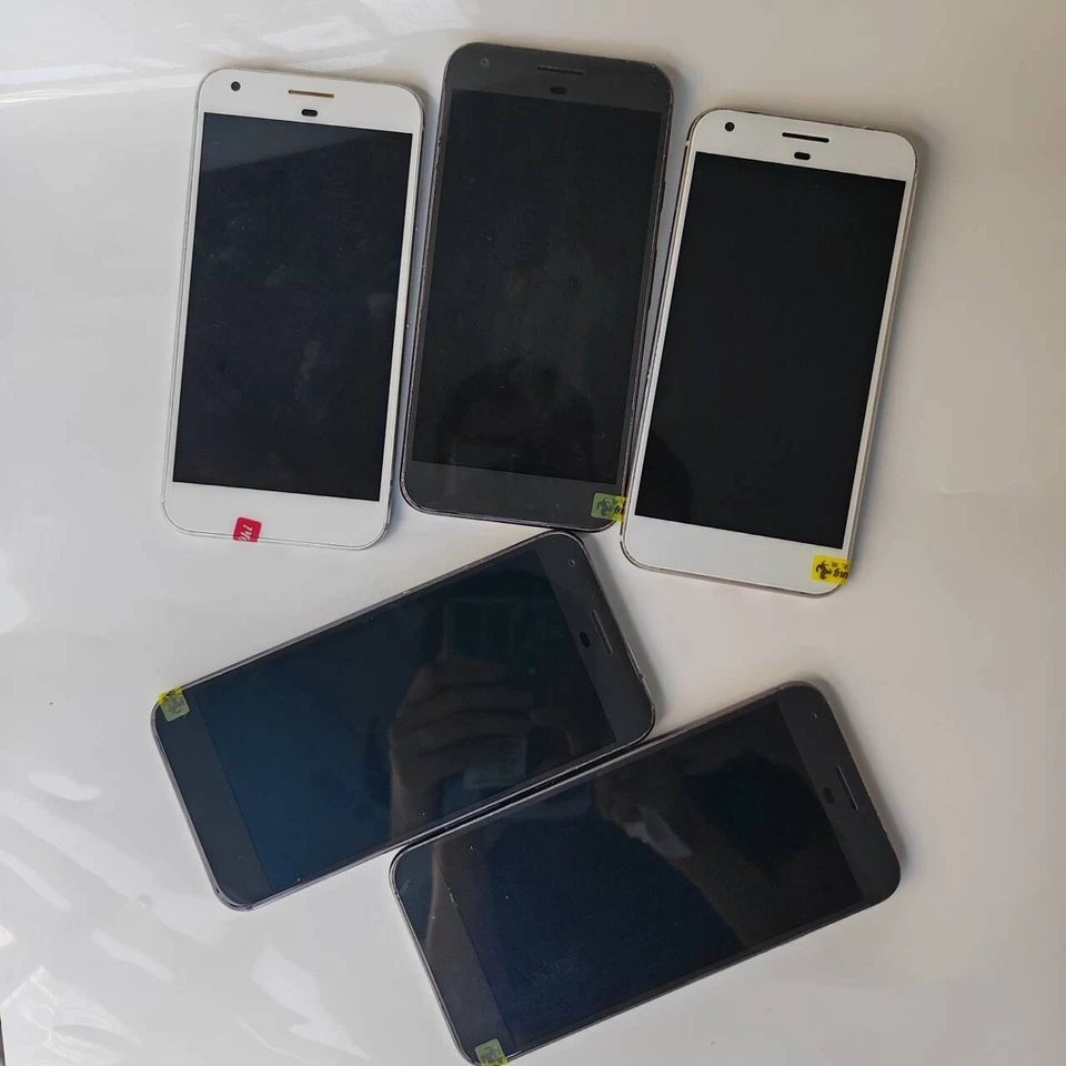 Original Google Pixel (1st Gen) - 2016 Pixel XL Unlocked 4G 32/128GB android - Image 3 of 4