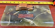 1940 Pontiac salesman's fountain pen desk set with metal Pontiac promo model