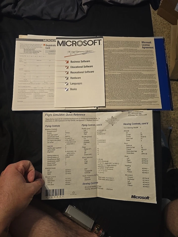 Microsoft Flight Simulator 1984 IBM PC PC/XT PC/AT Version Part #030099.212 - Image 3 of 3