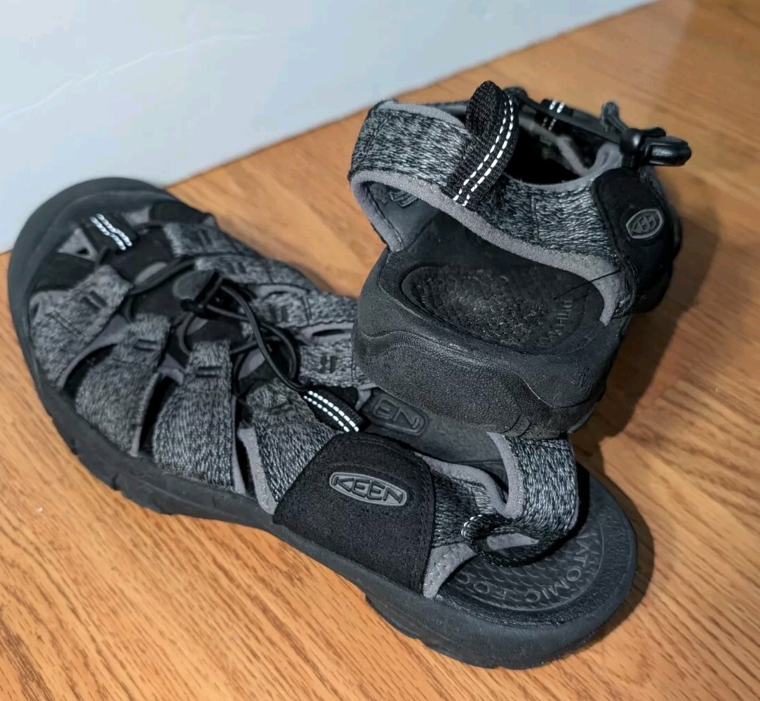 KEEN Newport H2 Waterproof Hiking Sandals Black Gray Sz 11.5  display picture 1