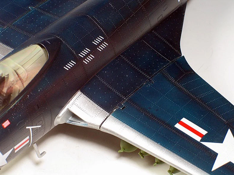 US.NAVY F9F-3 PANTHER 1/48 aircraft Trumpeter model plane kit 02834 - Image 4 of 4