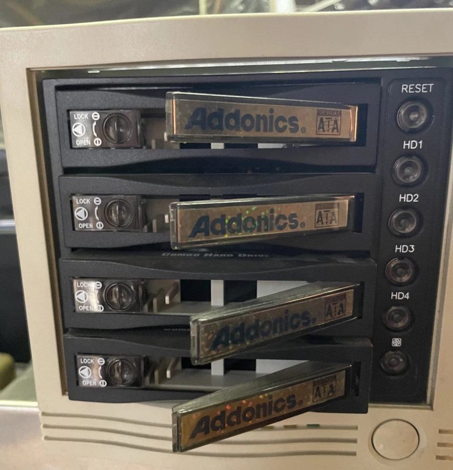 Vintage Addonics Combo Hard Drive Tower 4-Bay External Storage - Image 2 of 4