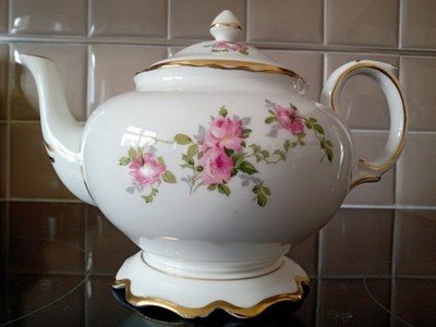 Vintage Crown Staffordshire Teekanne Fine Bone China Blumenmuster Rose Spray