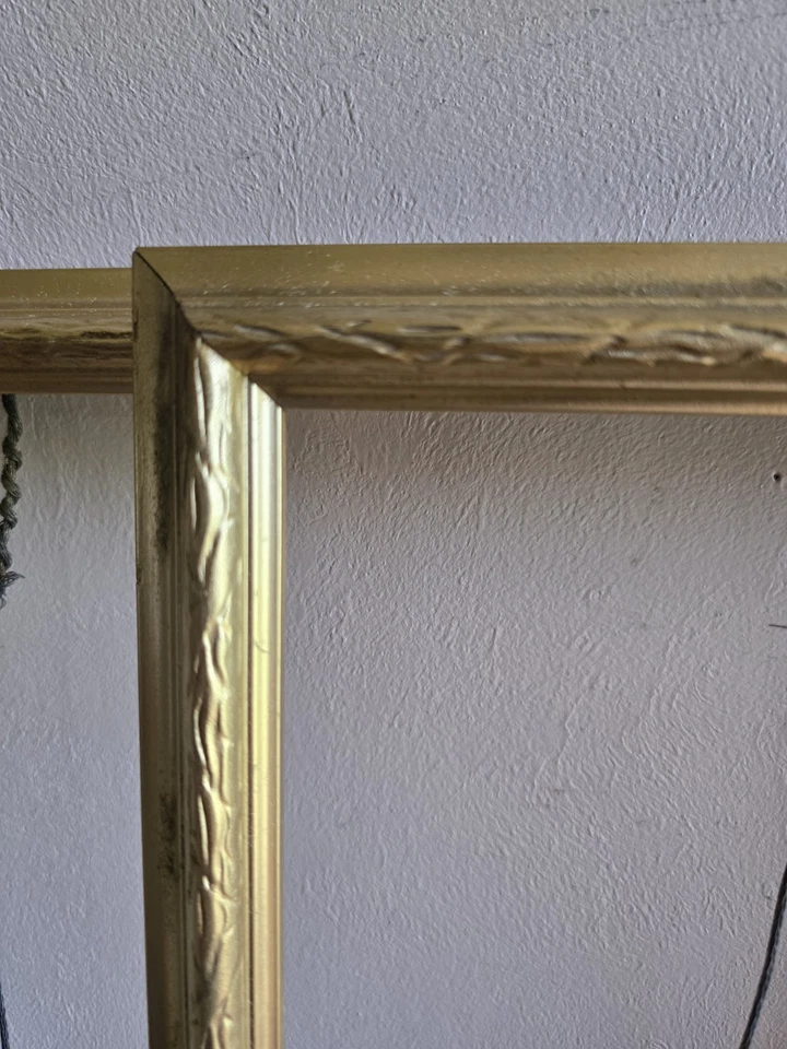 Set Of 2 Handpainted Gold Wood Wall Hanging Picture Frames Photo Size 20 X 15" - Image 3 of 4