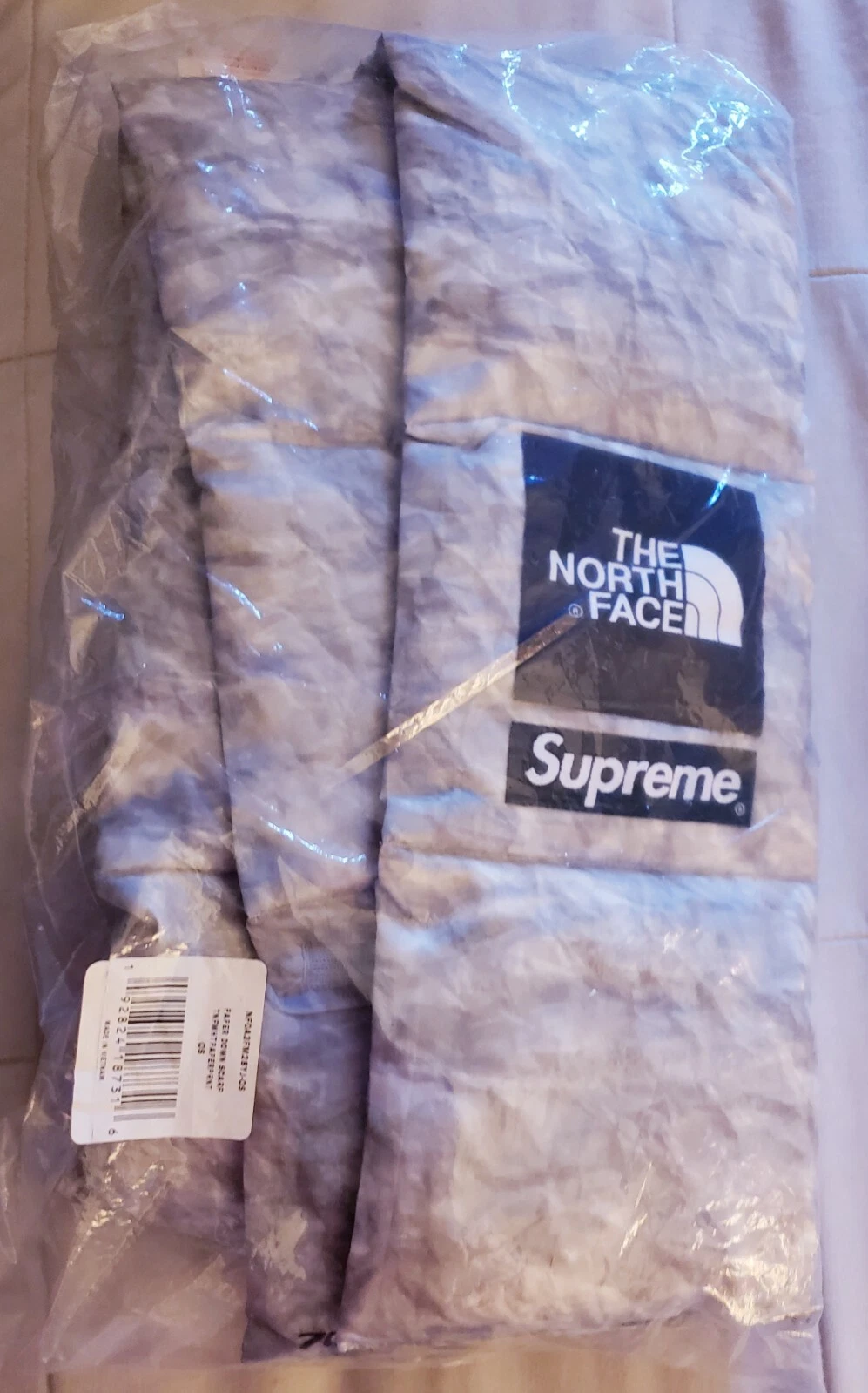 Neuf !!! Impression papier foulard à remplir Supreme x The North Face 700