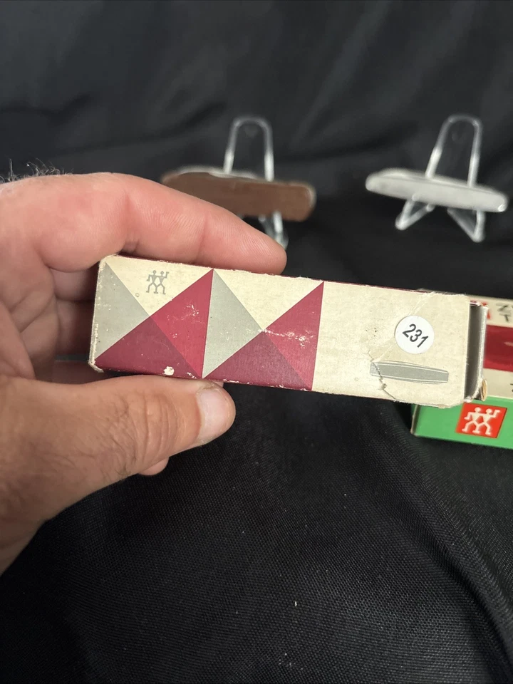 J.A. Cuchillos de caballero Henckels Foto 3 de 4