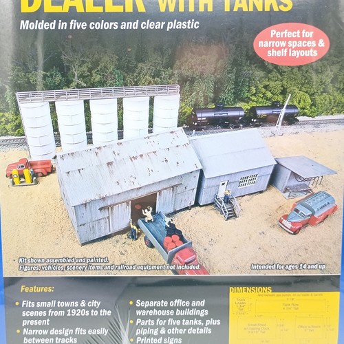 Walthers Cornerstone Trackside Oil Dealer With Tanks Kit - OO/HO - New & Sealed - Picture 2 of 5