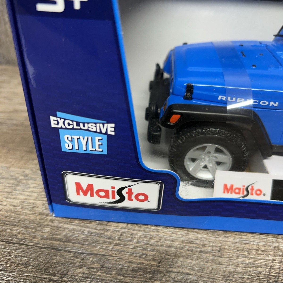 Maisto Jeep Wrangler Rubicon 1 18th Diecast MIB Stock # 31663 for