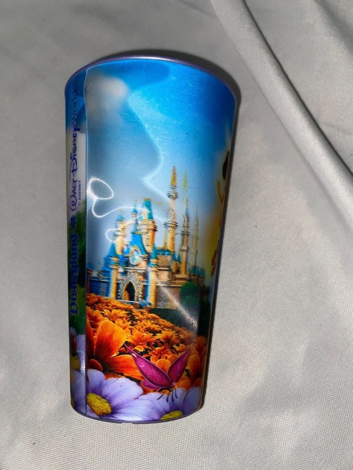 Taza Lenticular 3D Hadas Disney De Colección 16oz Campanilla Castillo de Cenicienta Foto 3 de 4