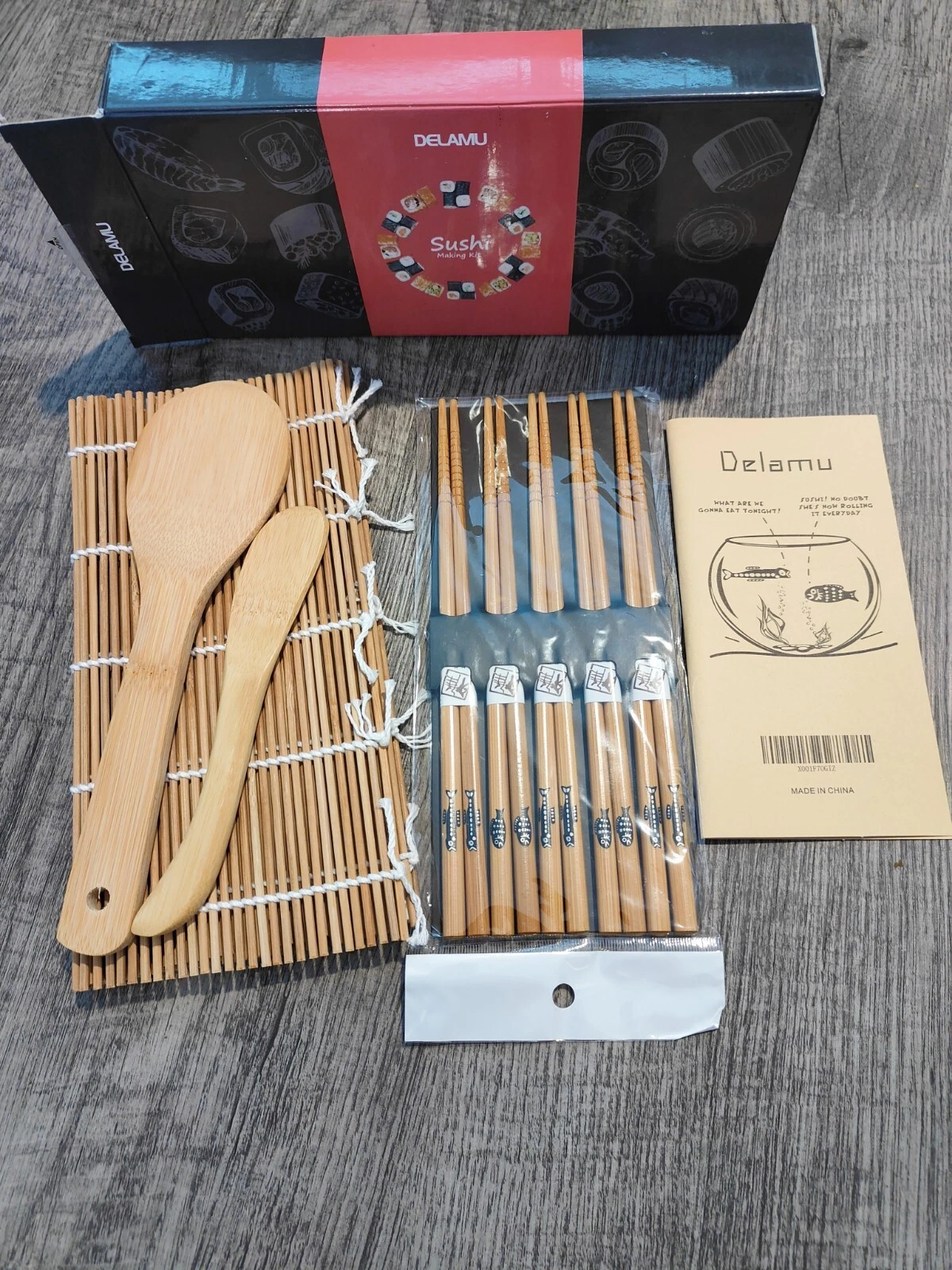 DELAMU Sushi Making Kit ~ Bamboo Sushi Mats, Chopsticks, Rice Paddle & Spreader