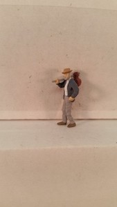 Arttista S Scale Figure 713 - Hobo Walking with Pack - People Model Trains - New 835846000286 | eBay