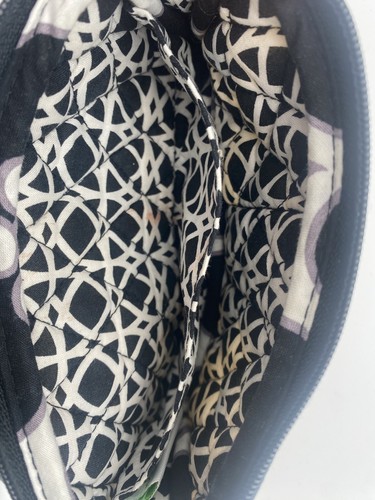 Vera Bradley Zip Around Quilted Wallet Wristlet Black White 7 x 3.5" - Picture 7 of 10