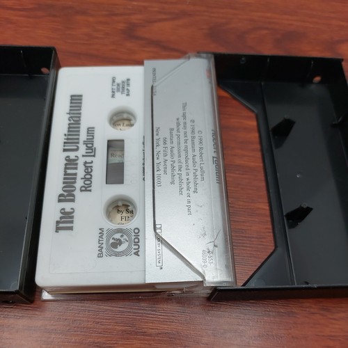 Robert Ludlum The Bourne Ultimatum Audio Book Cassette 2 Tapes Set 1987 - Picture 5 of 6