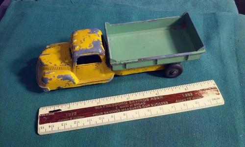 RARE Tootsie Toy Dump Truck Diecast Trucks Green & Yellow 5.5" Inches Long - Picture 2 of 8