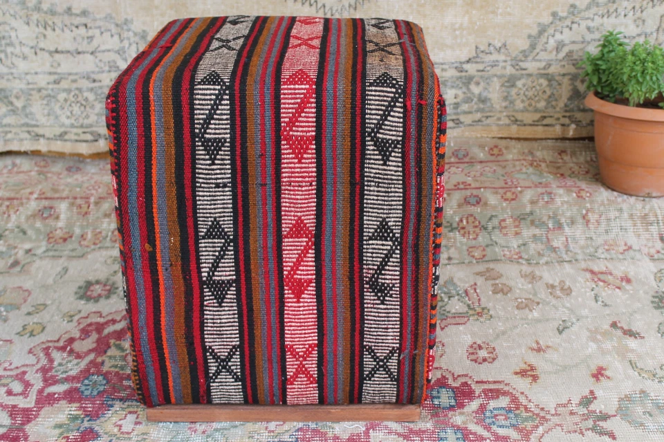 Oriental Turkish Kilim Pouf – Vintage Handmade Boho Ottoman Footstool Decor - Image 2 of 4