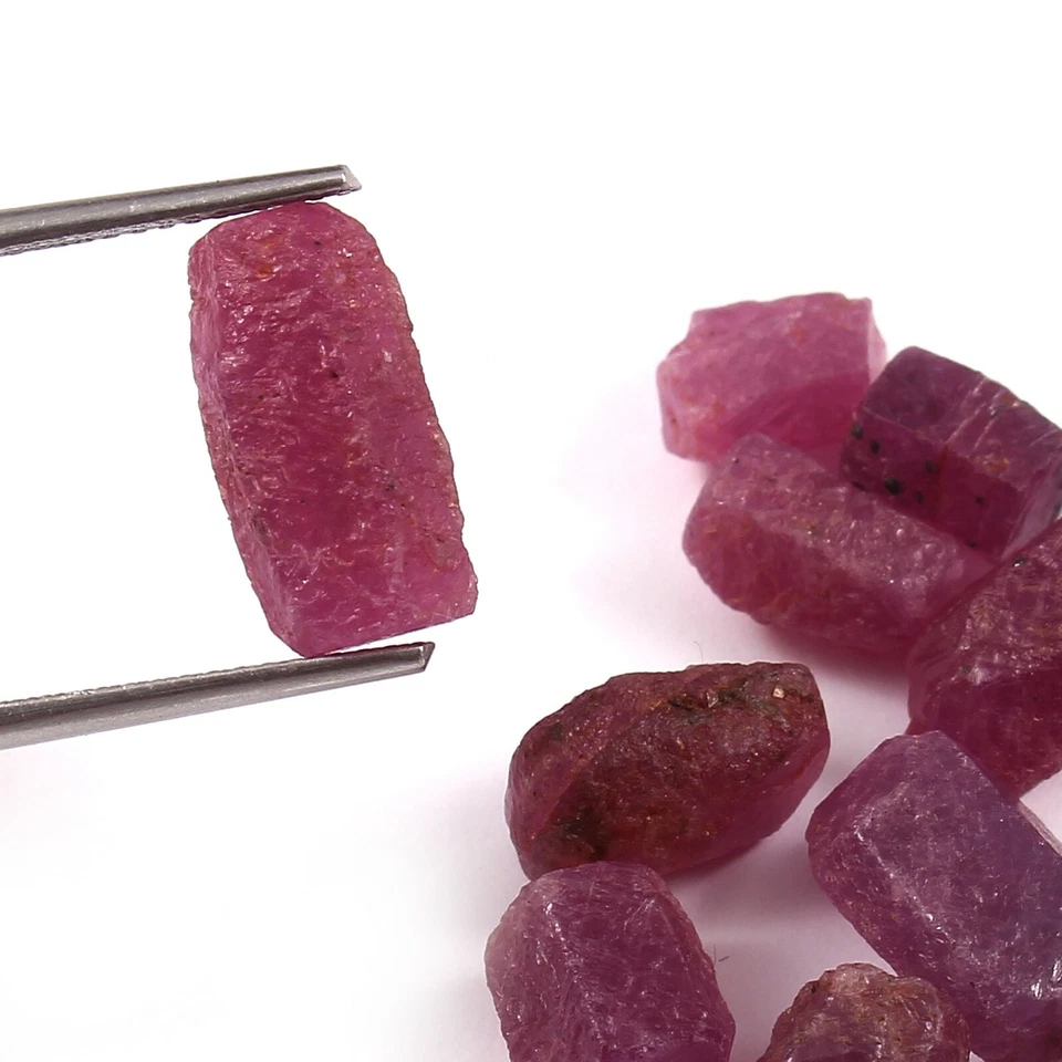 500.00 CT 100% Natural Earthmind Mozambique Red Ruby Loose Gemstone Rough Lot - Image 4 of 4