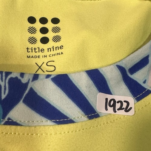 Title Nine Long Sleeve Rash Guard Swim Top Lime Green Womens Sz S Athleisure - Picture 13 of 13