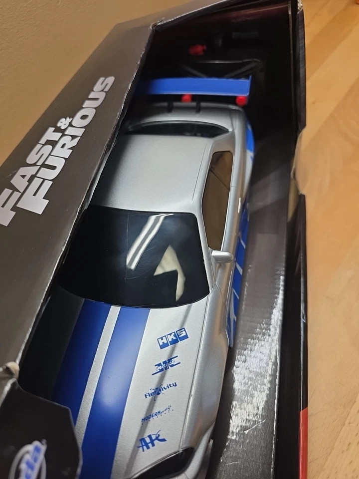 Fast & Furious Brian’s Nissan Skyline R34 2.4GHz RC Car Turbo **Box Worn** - Image 4 of 4