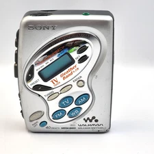 SONY WALKMAN AM-FM TAPE CASSETTE PARTS ONLY. (NOT WORKING)