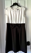 Tahari Arthur S. Levine Bow-front Black and White Cocktail Formal Dress Size 12