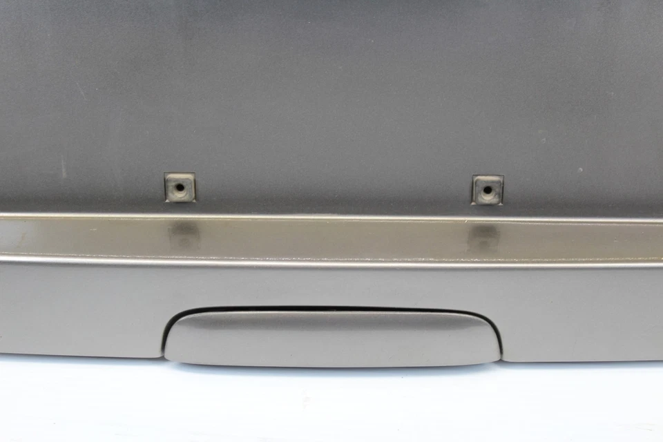 Chevrolet Trailblazer 2002-2009 maletero placa panel gris metálico 16U Foto 4 de 4