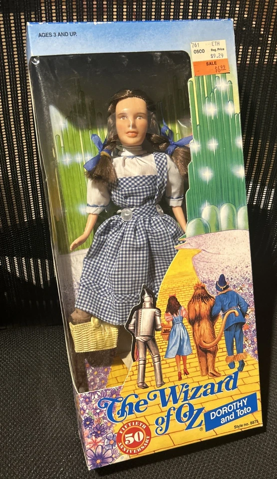Винтажная экшн-фигурка 1988 The Wizard of Oz 50th Anniversary Dorothy & Toto 8875 - Изображение 2 из 4