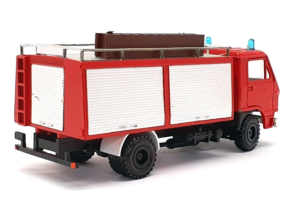 Conrad 1/50 Scale Diecast FE23 - MAN Feuerwehr Fire Truck - Red - Image 2 of 4