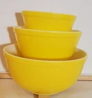 Vintage Pyrex Bright Yellow Mixing Bowl Set HTF 401 402 403