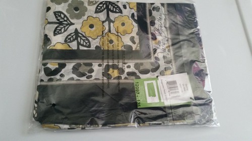 Vera Bradley Sarong * Beach Cover Up* Oversize Scarf Skirt NWT GO WILD - Picture 2 of 4