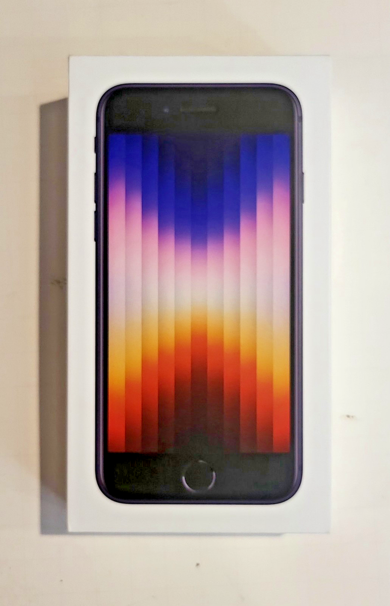 Apple iPhone SE 3 (SE3) 64GB Black Phone Locked Straight