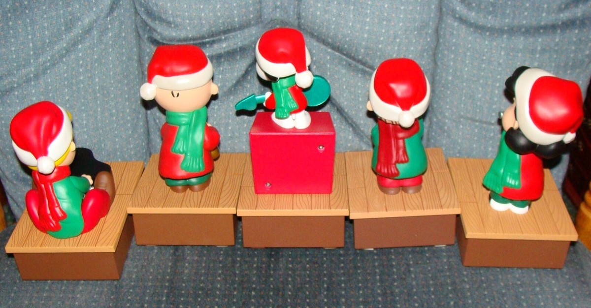 Hallmark ワイヤレス スヌーピーミュージックフィギュア 5体セット Hallmark Peanuts Wireless Christmas Band Complete Set 5