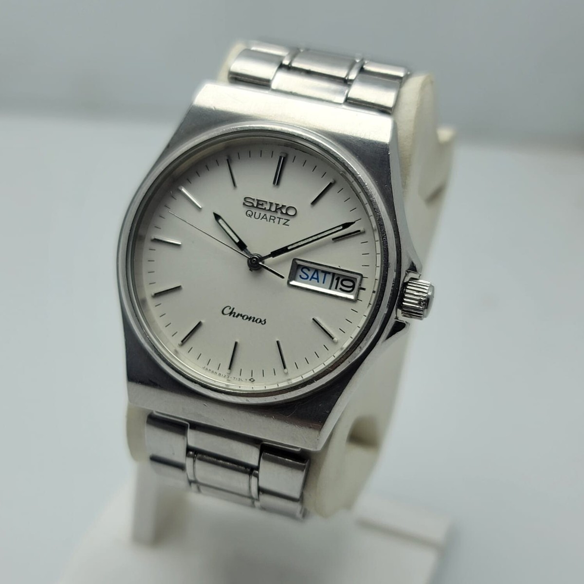 SEIKO 8123-7090 CHRONOS DAY/DATE QUARTZ VINTAGE MEN