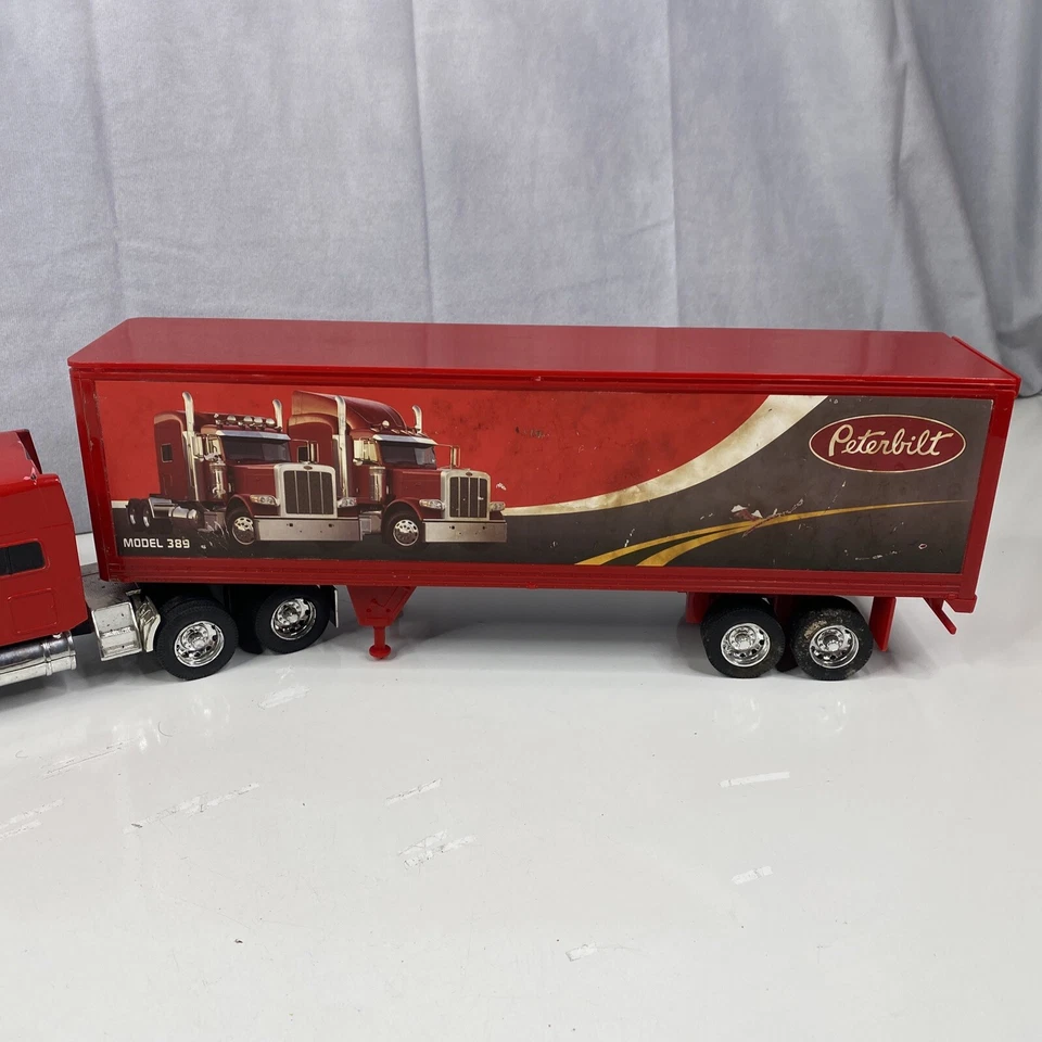 1/32 NEW RAY PLASTIC RED Peterbilt 389 SEMI TRACTOR Semi Truck  - Image 3 of 4
