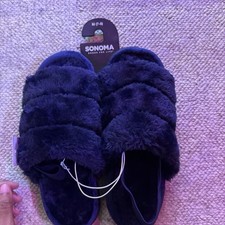 Sonoma Slippers Women's M 7-8 Black Fuzzy With Strap Comfortable