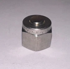 NOS SWAGELOK SS-810-P / SS810P Pack of 5