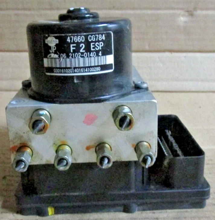 Bomba de freno antibloqueo ABS Infiniti FX35 FX45 2004-2005 AWD módulo OEM Foto 4 de 4