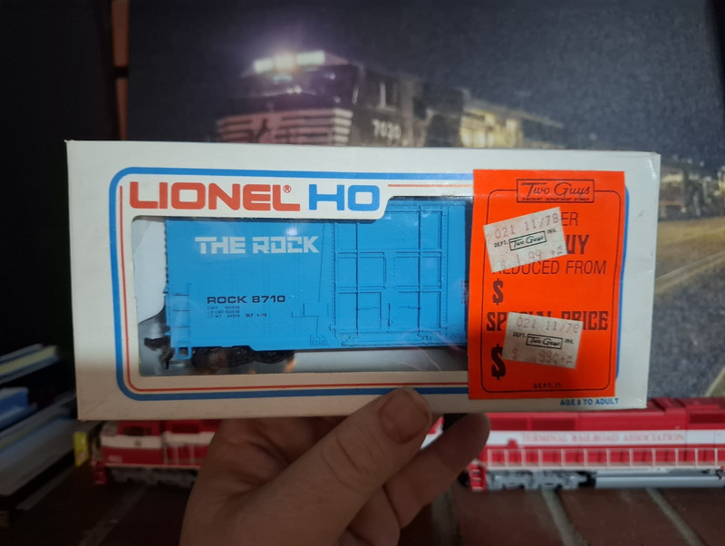 Lionel HO Rock Island "The Rock" 40' Hi-Cube Box Car - 5-8710