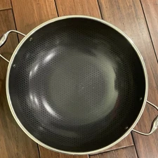 Hexclad 14-Inch Wok with Stainless Steel Lid, Has Small Scratches