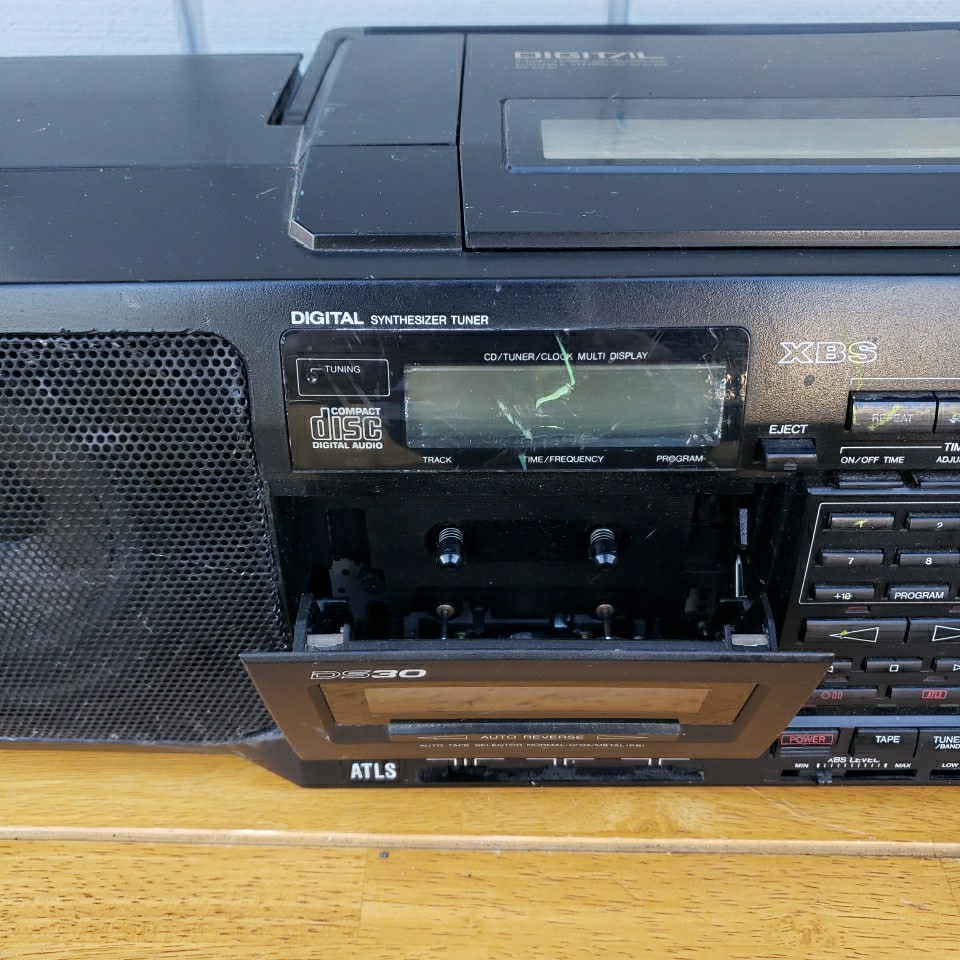 Panasonic RX-DS30 Boombox AM/FM Radio CD Cassette XBS Digital